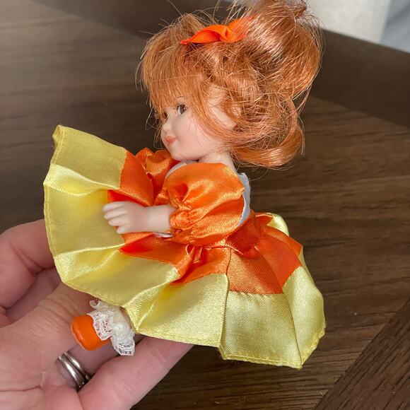 Marie Osmond Candy Corn Too Sweet Doll 5" 2008 Red Hair Orange Yellow Dress READ - Picture 12 of 14